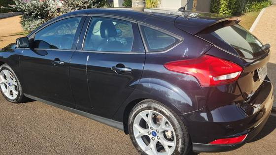 FORD FOCUS 1.6 SE PLUS 16V FLEX 4P MANUAL FORD FOCUS 1.6 SE PLUS 16V FLEX 4P MANUAL